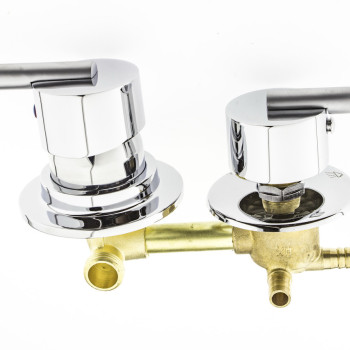 Змішувач для душової кабіни, (С-3\10 ) вбудовуваний на три положення під штуцер.