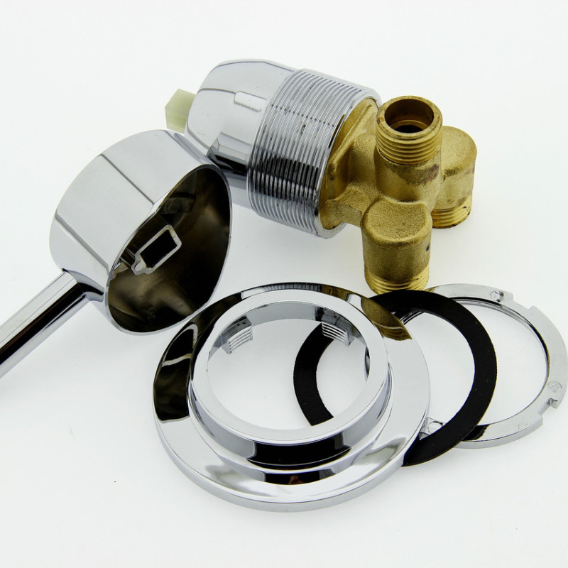 Змішувач для ванни (ДЖ6101) Вбудований у борт