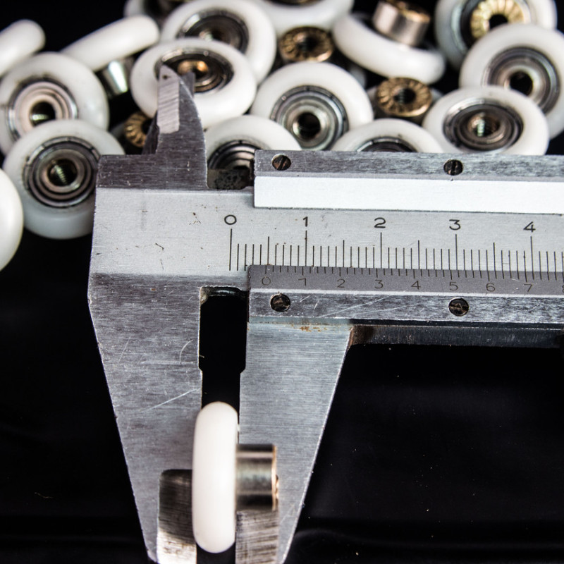 Коліщата для душової кабіни ( А-44 2 ) діаметром 18 мм з різьбою на втулці підшипника