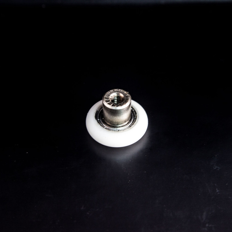 Коліщата для душової кабіни ( А-44 4 ) діаметром 18 мм з різьбою на втулці підшипника