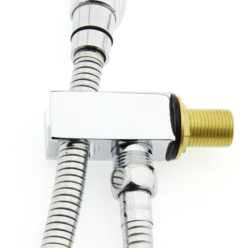 Куточок хромований, латунний (УД06Л) із зовнішнім різьбленням і власником під лійку.