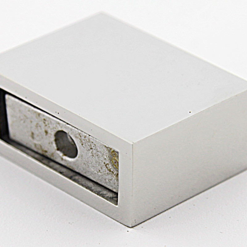 Кріплення труби 10х30 мм. до стіни. (КН 29)