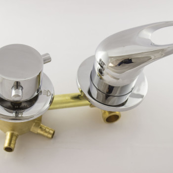 Змішувач для душової кабіни ( С-5\10 ) на п'ять положень з штуцерами і 10 см по центрам.