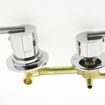 Змішувач для душової кабіни (С-3\12 ) вбудовуваний на три положення під штуцер.