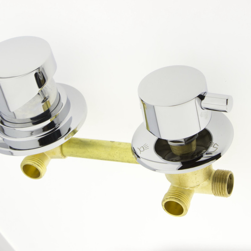 Змішувач для душової кабіни ( Г-3\12 ) на три положення під різьблення 12 см по центрам.