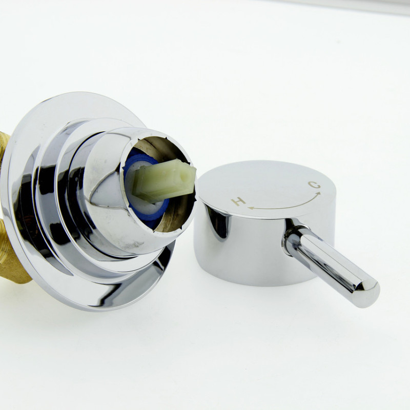 Змішувач для гідромасажної ванни прихованого монтажу (ДЖ 6101) вбудовується в виріб