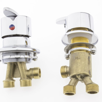 Змішувач для гідромасажної ванни, кран у ванні (ДЖ202)