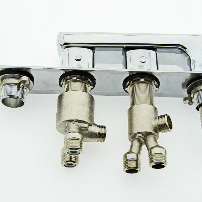 Змішувач на борту ванни, квадратна форма. (NLT 401)