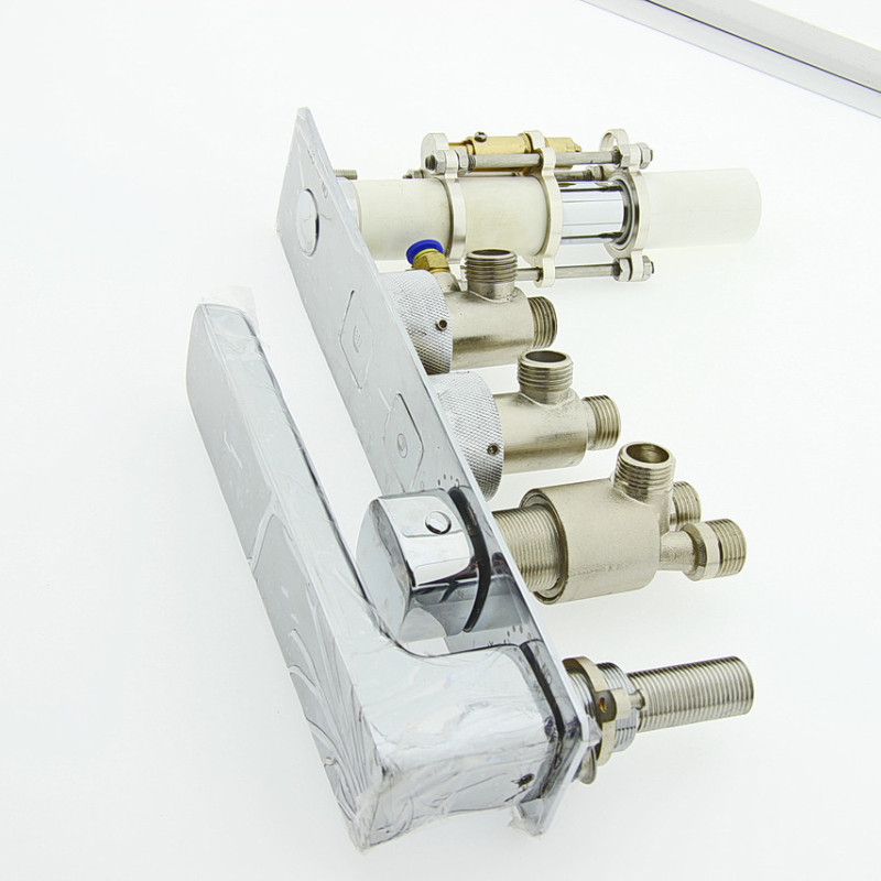 Змішувач на борту ванни, квадратна форма. (NLT 501)