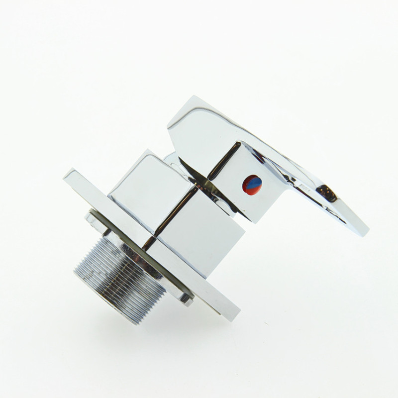 Змішувач для гарячої ванни (NX 011) Вбудований у продукт