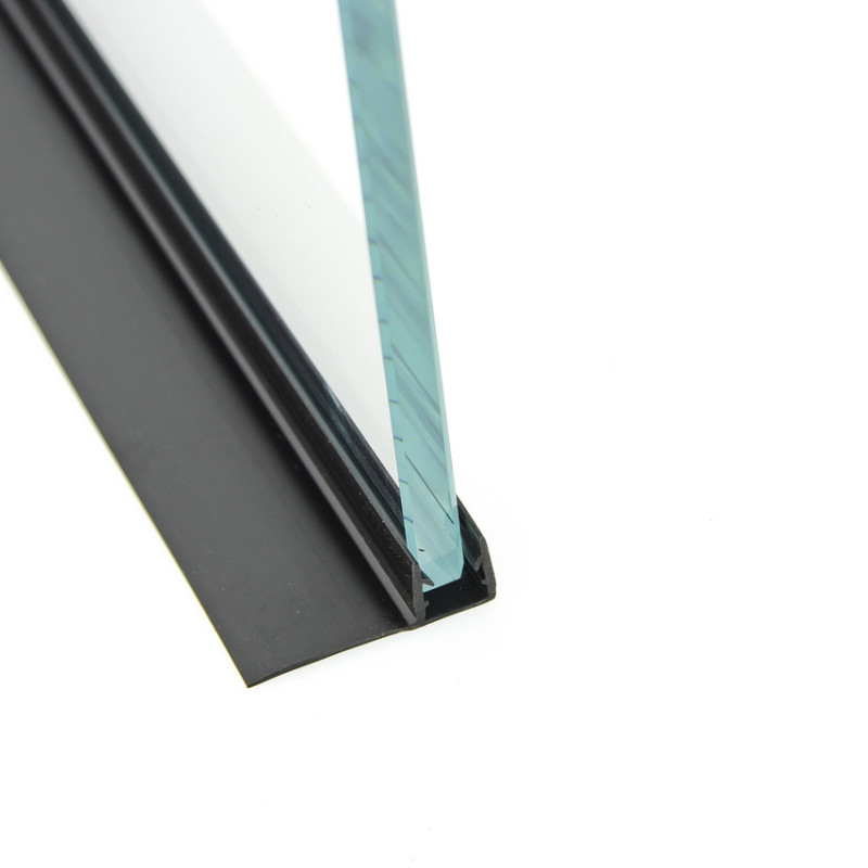 Ущільнювач для душової кабіни чорний, бічний (F) довжина 2,2 м. Вія 25 мм.