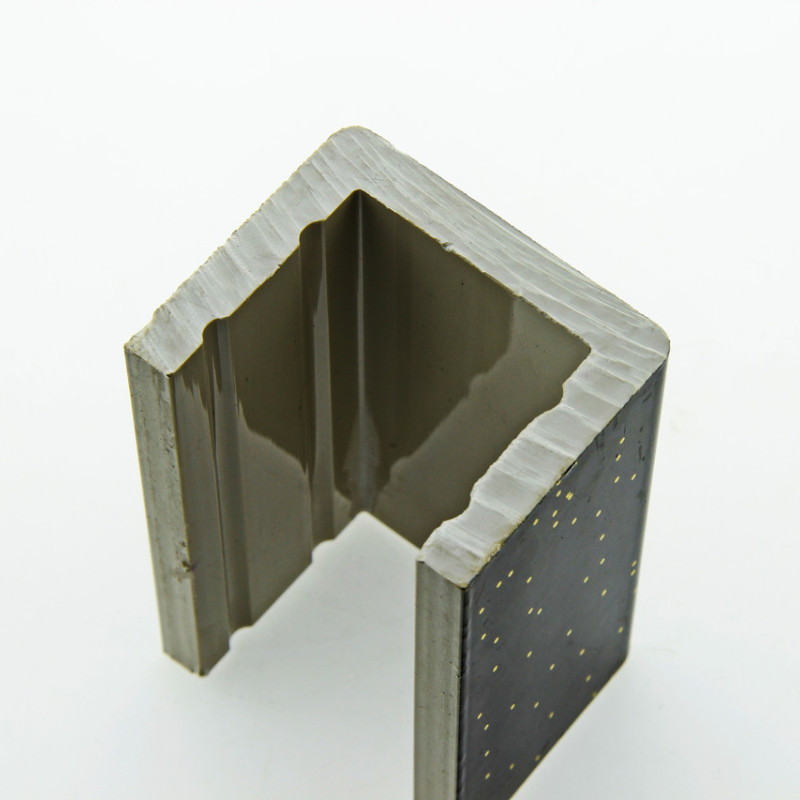 Борт для душового піддону, чорний (ФС802) 50х60 мм. довжиною 2000 м \ п