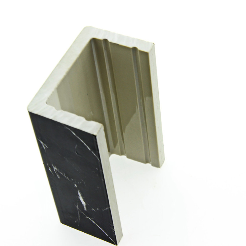 Борт для душового піддону, чорний (ФС804) 50х80 мм. довжиною 2000 м \ п