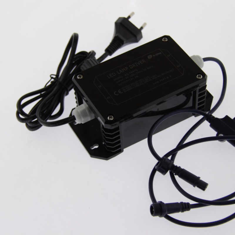 Блок живлення для підсвітки води у ванні чи чані.