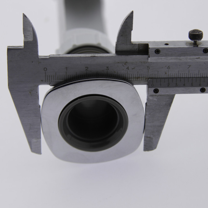 Тримач рочної лійки вбудованний в ванну