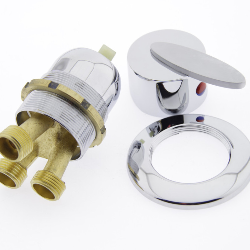 Змішувачь на борт ванни ( ЛТ202-1) для гарячої ванни