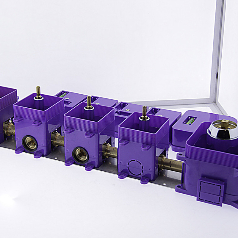 Змішувач прихованого монтажу для душового з одночасним увімкненням декількох напрямів