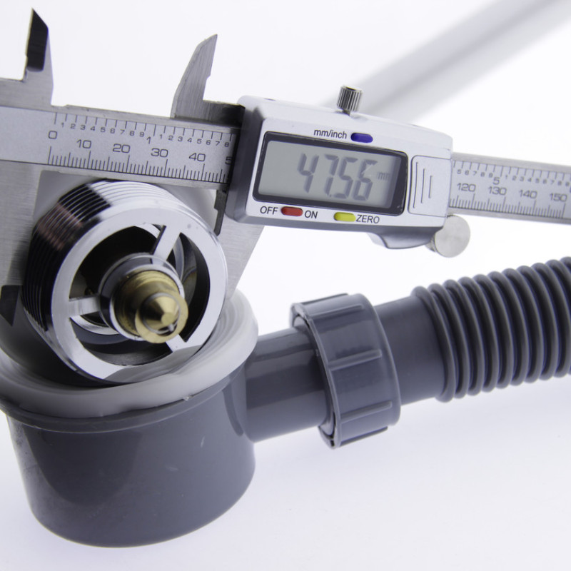 Сифон для ванни з клапанном та переливом