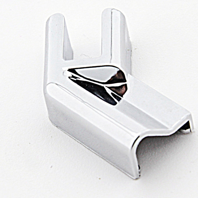 Кріплення для алюмінієвого поргоа в п'ятикутній душовій кабіні під 135°